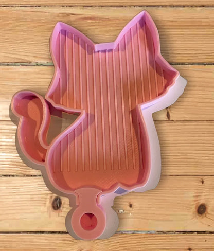 Chat en plateau de peinture diamant, rose clair et violet