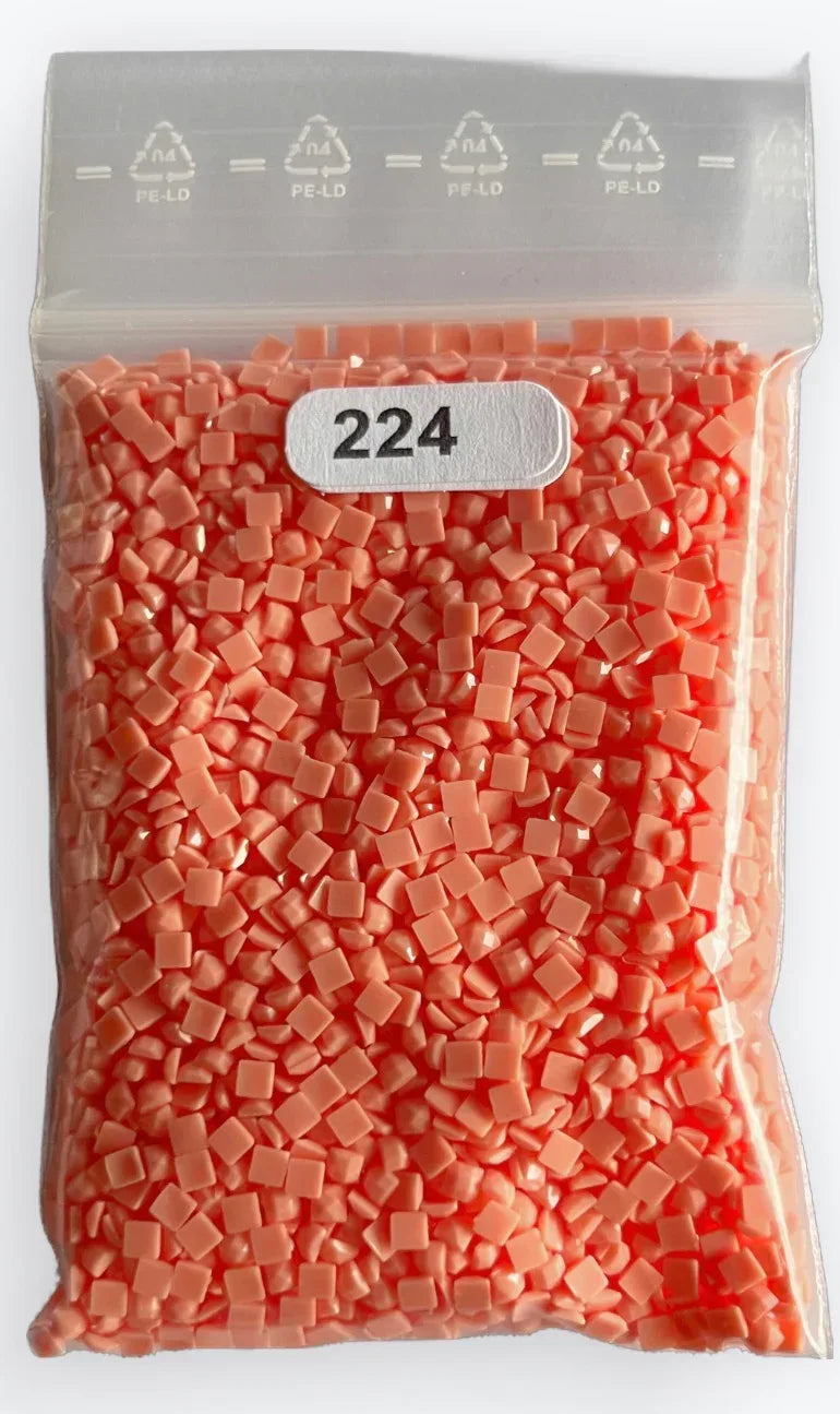 Sachet de diamants carrés en résine rouges, étiquette 224, pour peinture diamant