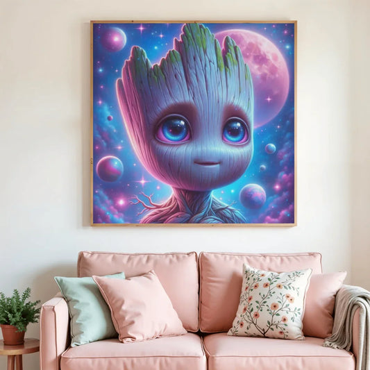 Tableau encadré de peinture diamant avec créature cosmique bleu clair, posé au-dessus d’un canapé