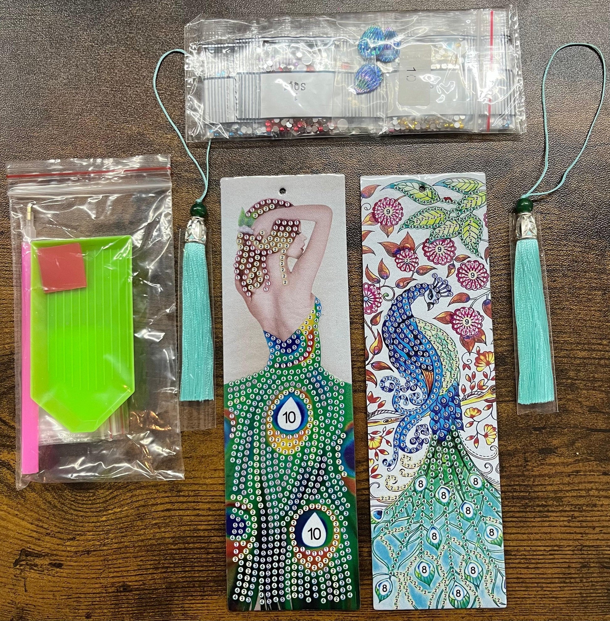 Marque-pages en peinture diamant avec pompon turquoise, femme et oiseau, lot de 2